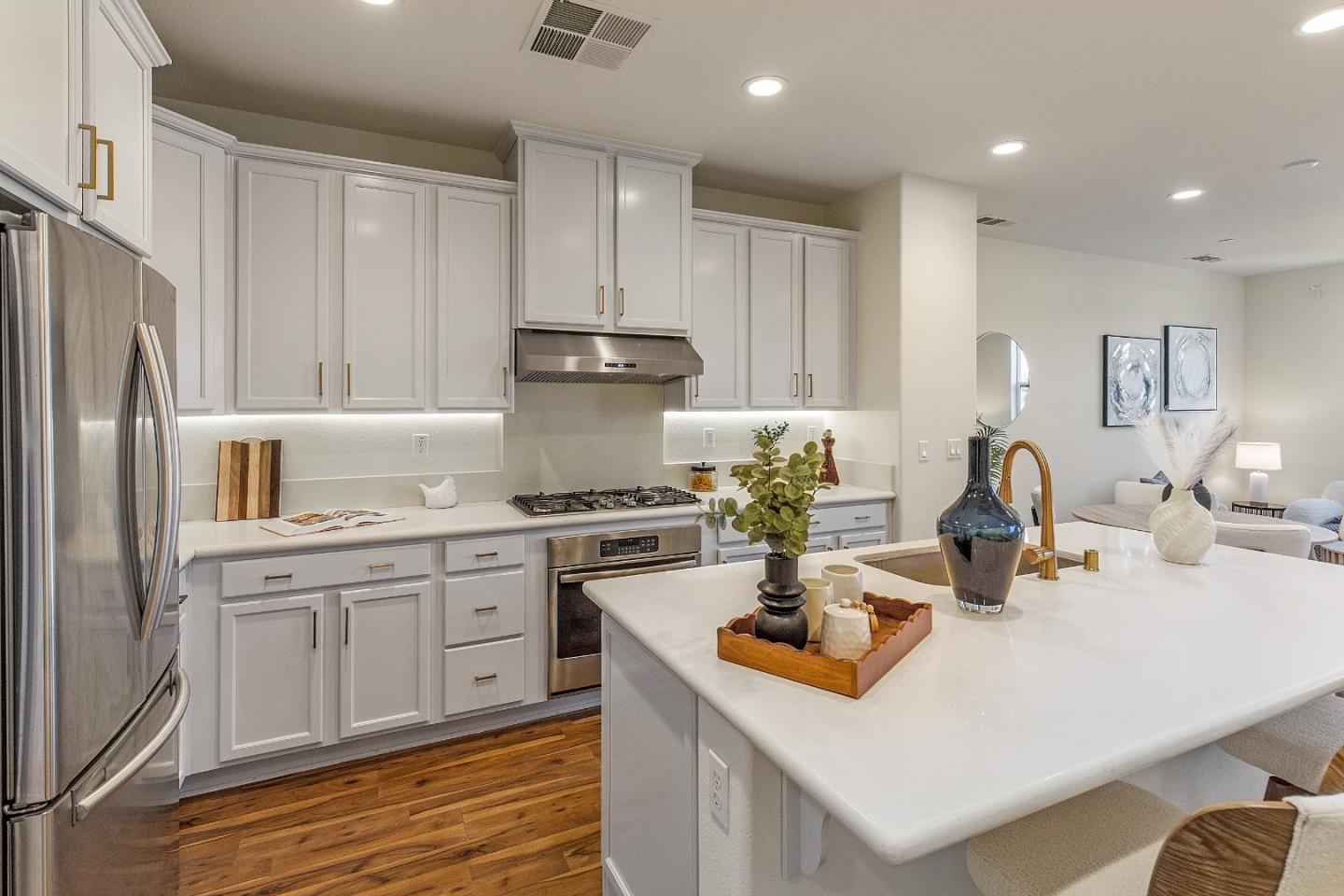 Photo #25: ML82044440 Listing: Photo #25