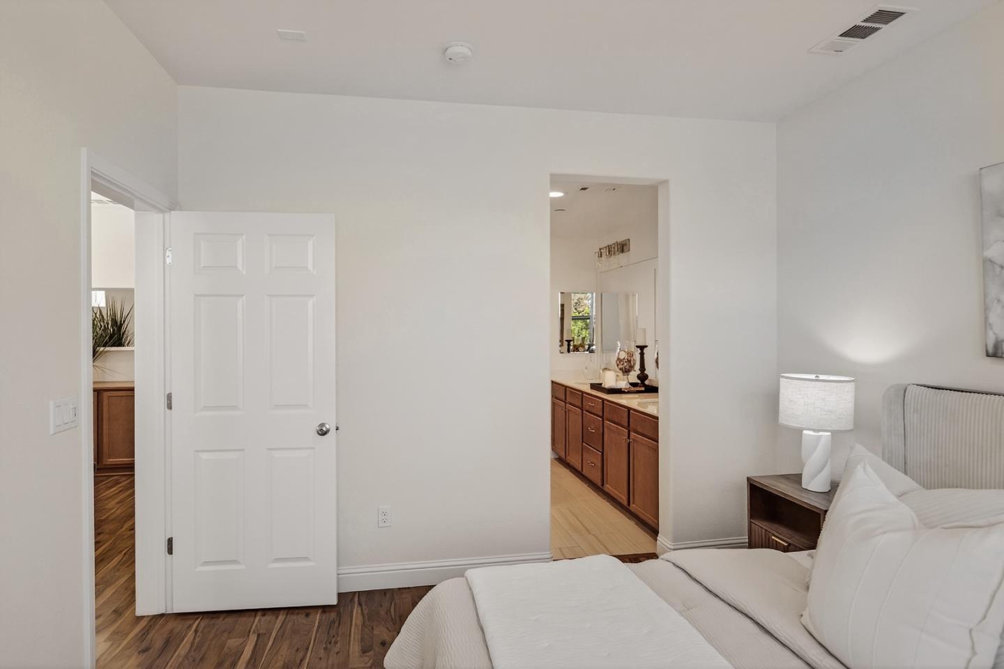 Photo #8: ML82044440 Listing: Photo #8