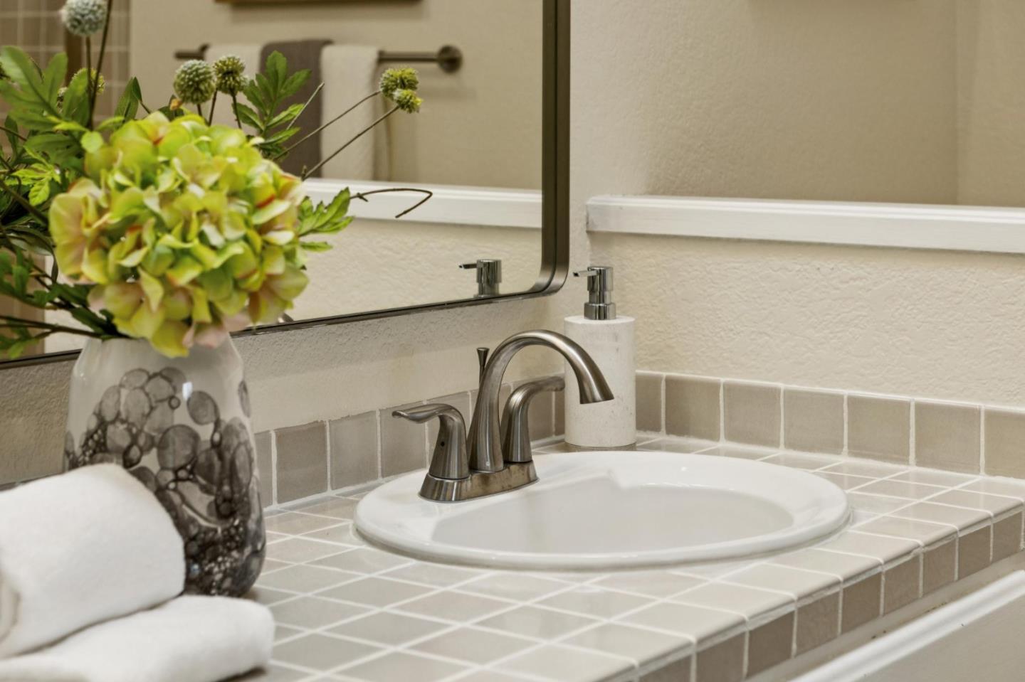 Photo #28: ML82044442 Listing: Photo #28