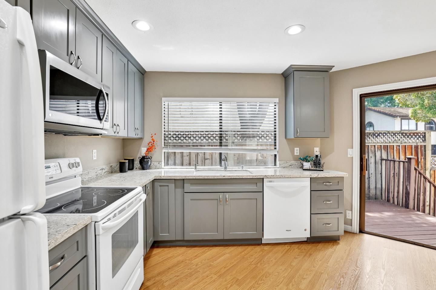 Photo #10: ML82044466 Listing: Photo #10