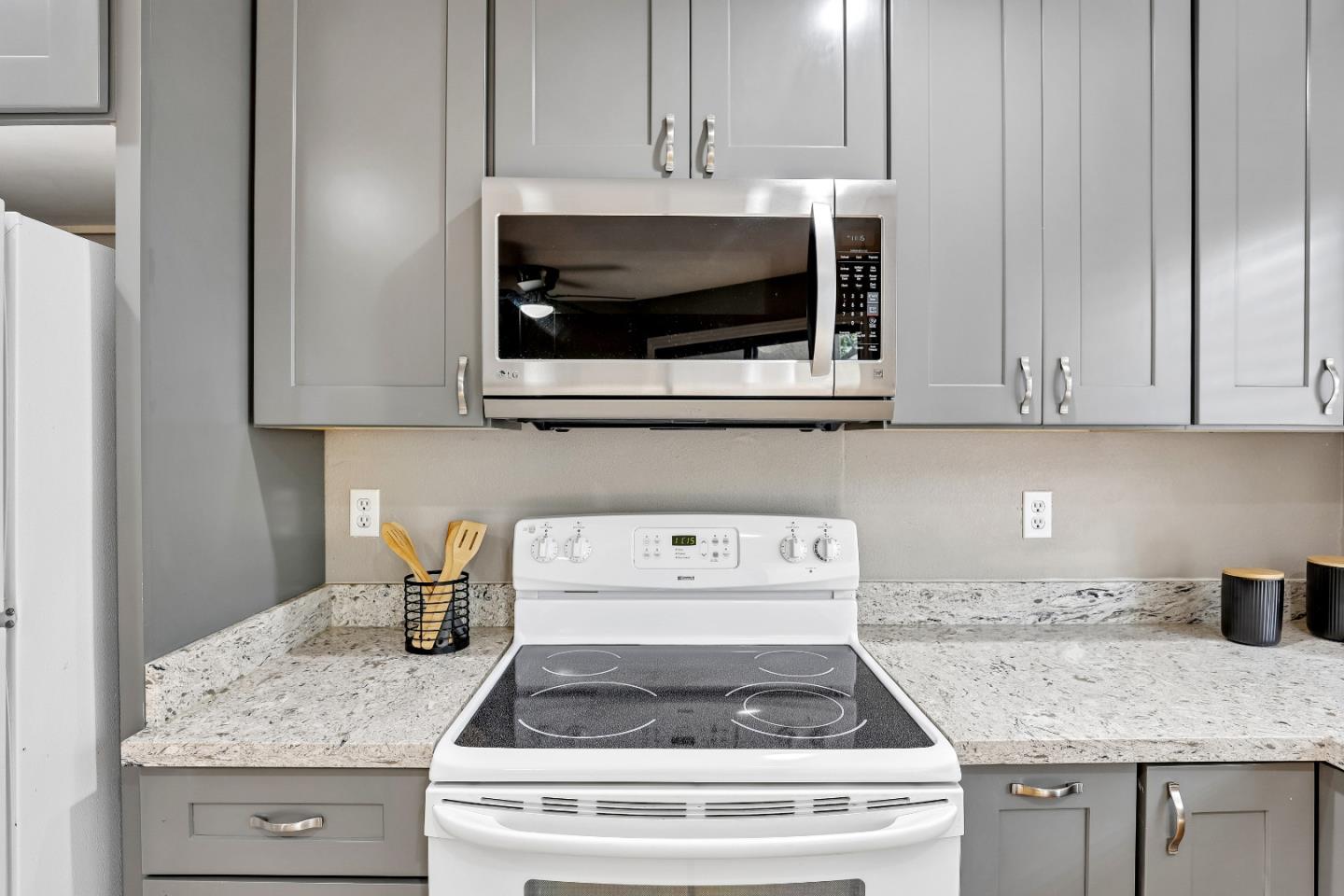 Photo #12: ML82044466 Listing: Photo #12