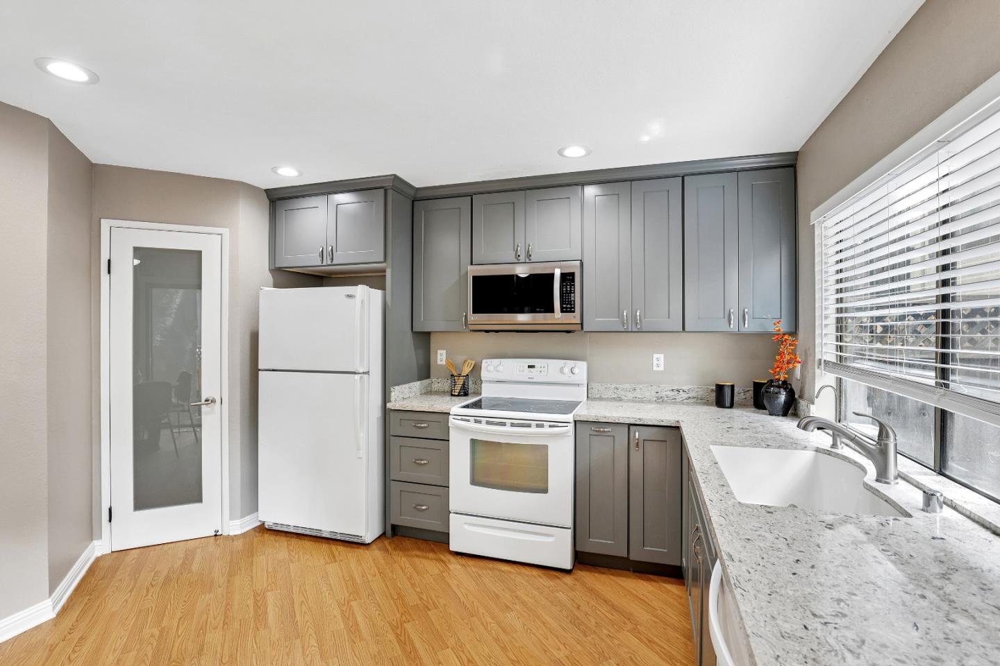 Photo #8: ML82044466 Listing: Photo #8