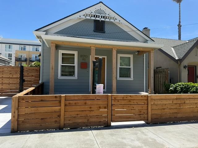 Front Image Thumbnail for ML82044478