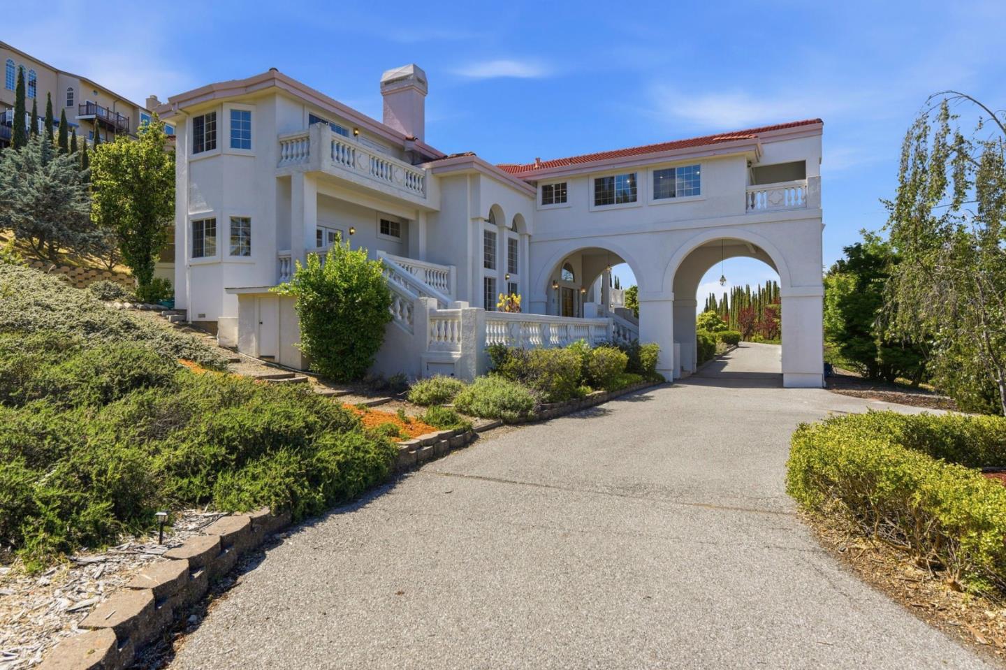 Front Image Thumbnail for ML82044499