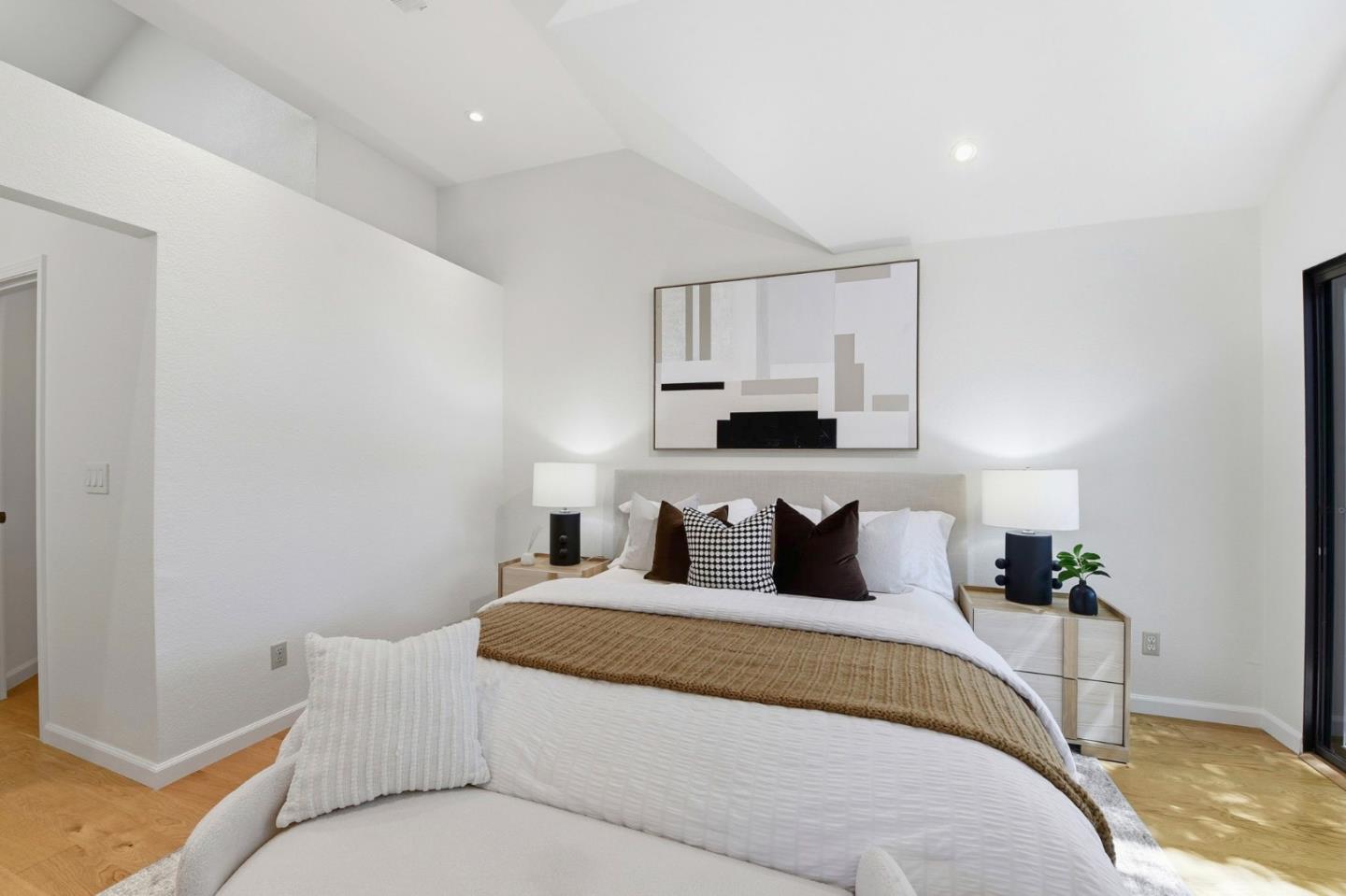 Photo #17: ML82044510 Listing: Photo #17
