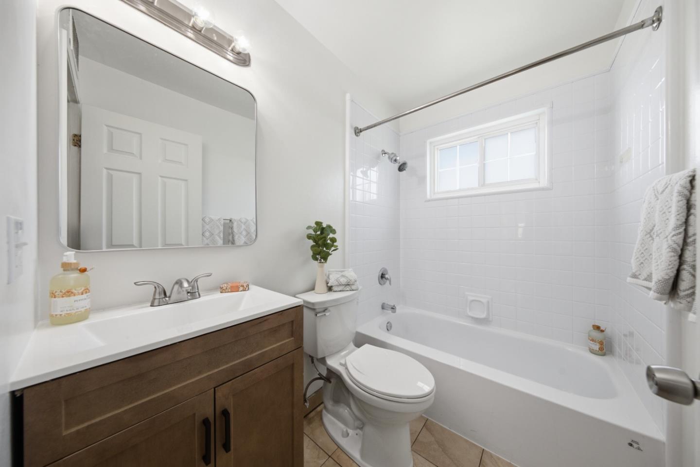 Photo #11: ML82044526 Listing: Photo #11