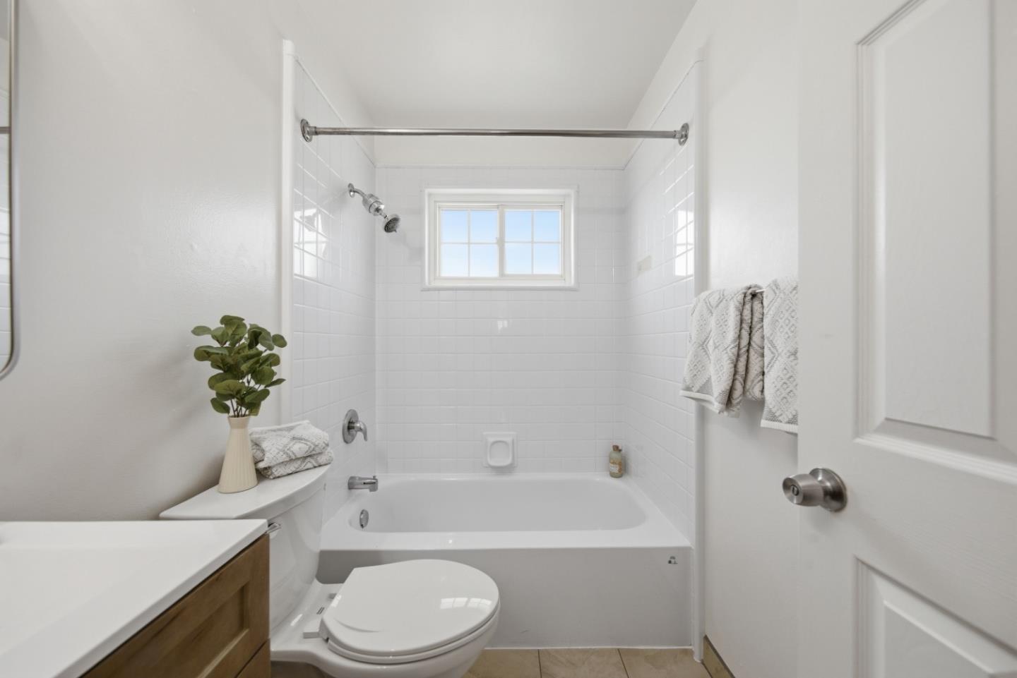 Photo #12: ML82044526 Listing: Photo #12