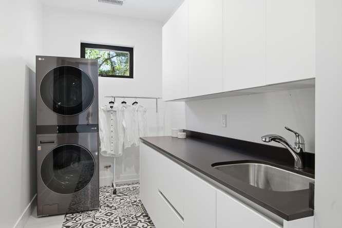 18800 Saratoga Los Gatos Road, Los Gatos, CA, 95030