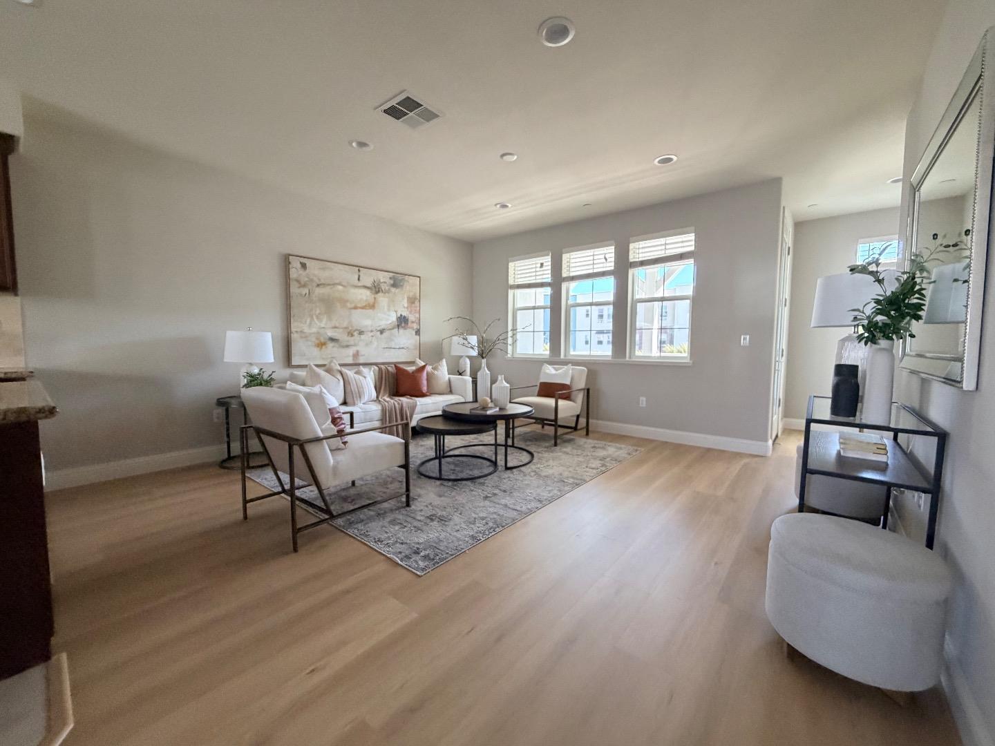 Photo #4: ML82044584 Listing: Photo #4