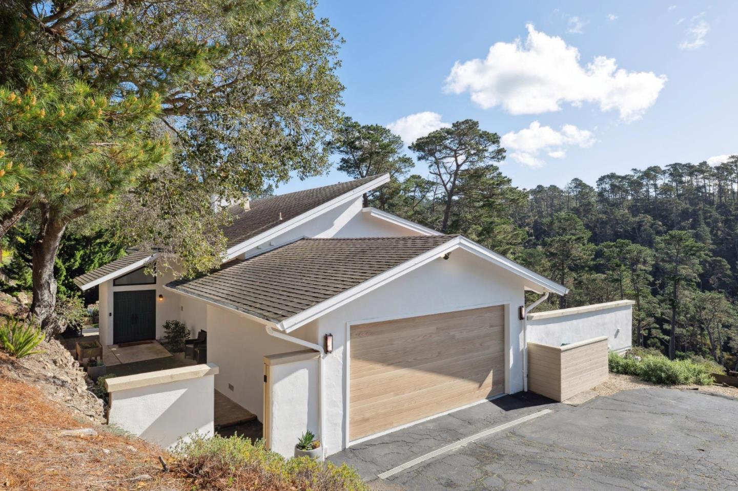 Front Image Thumbnail for ML82044589