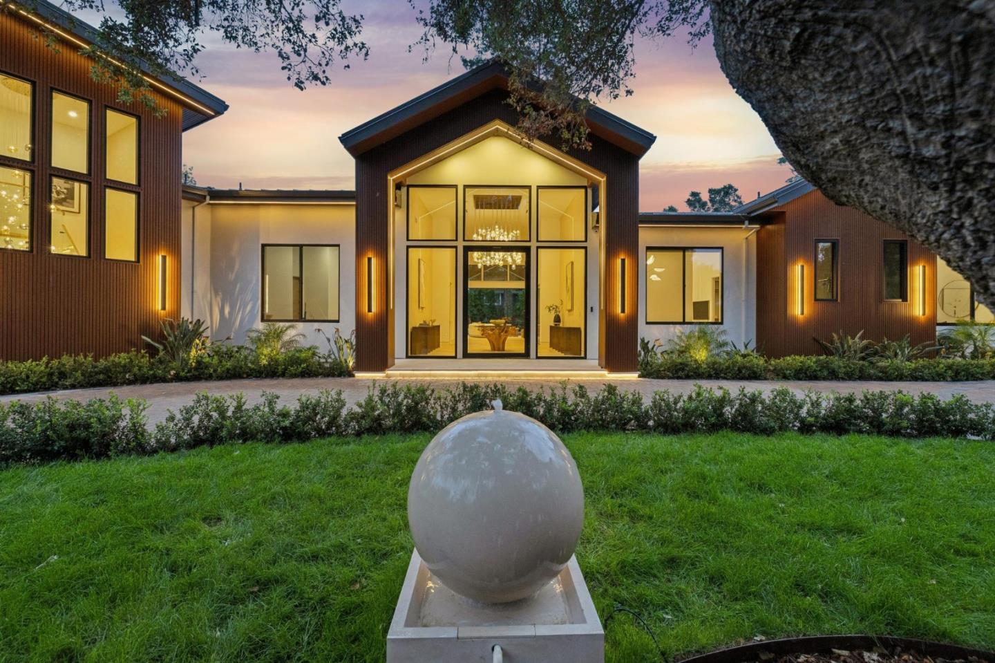 Front Image Thumbnail for ML82044592