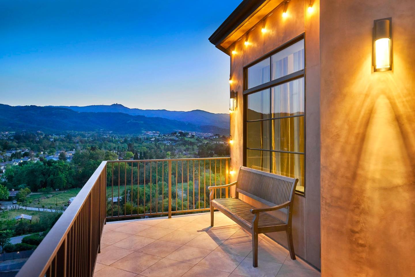 Front Image Thumbnail for ML82044599