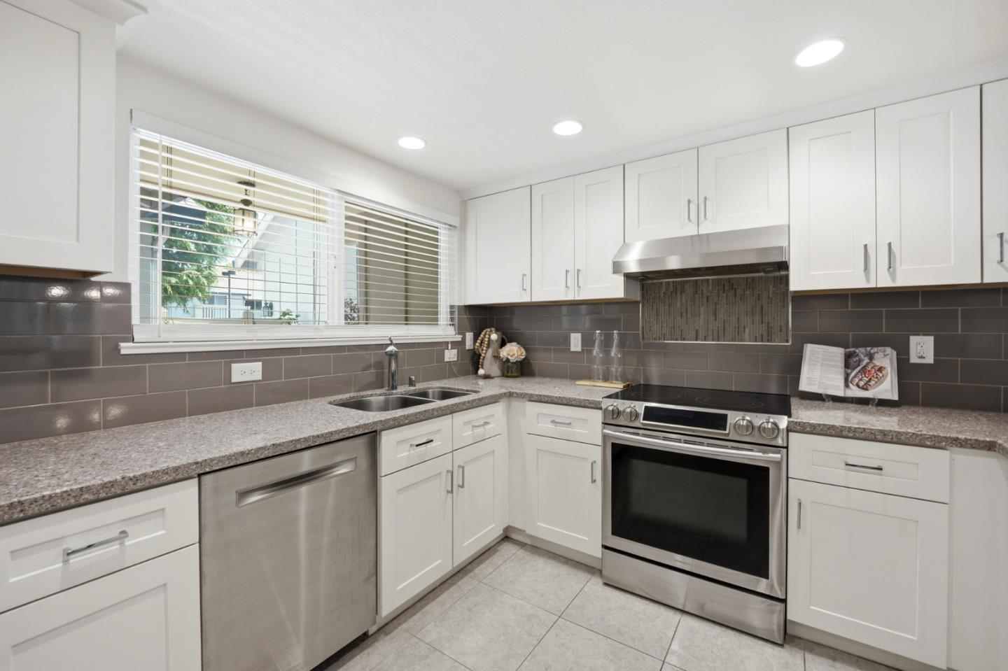 Photo #8: ML82044605 Listing: Photo #8