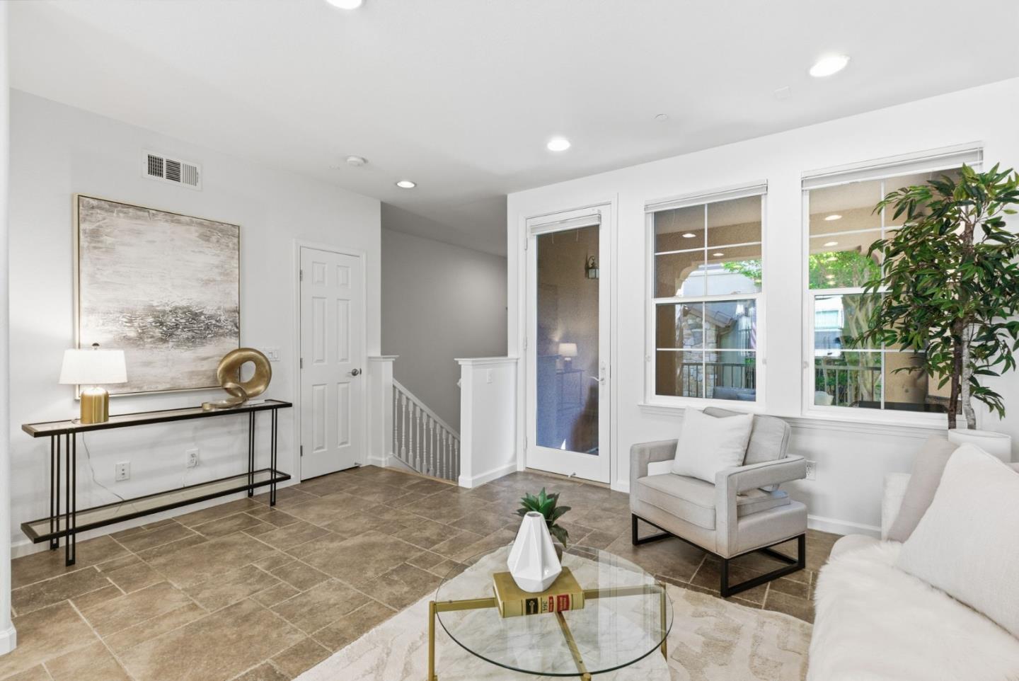 Photo #5: ML82044609 Listing: Photo #5