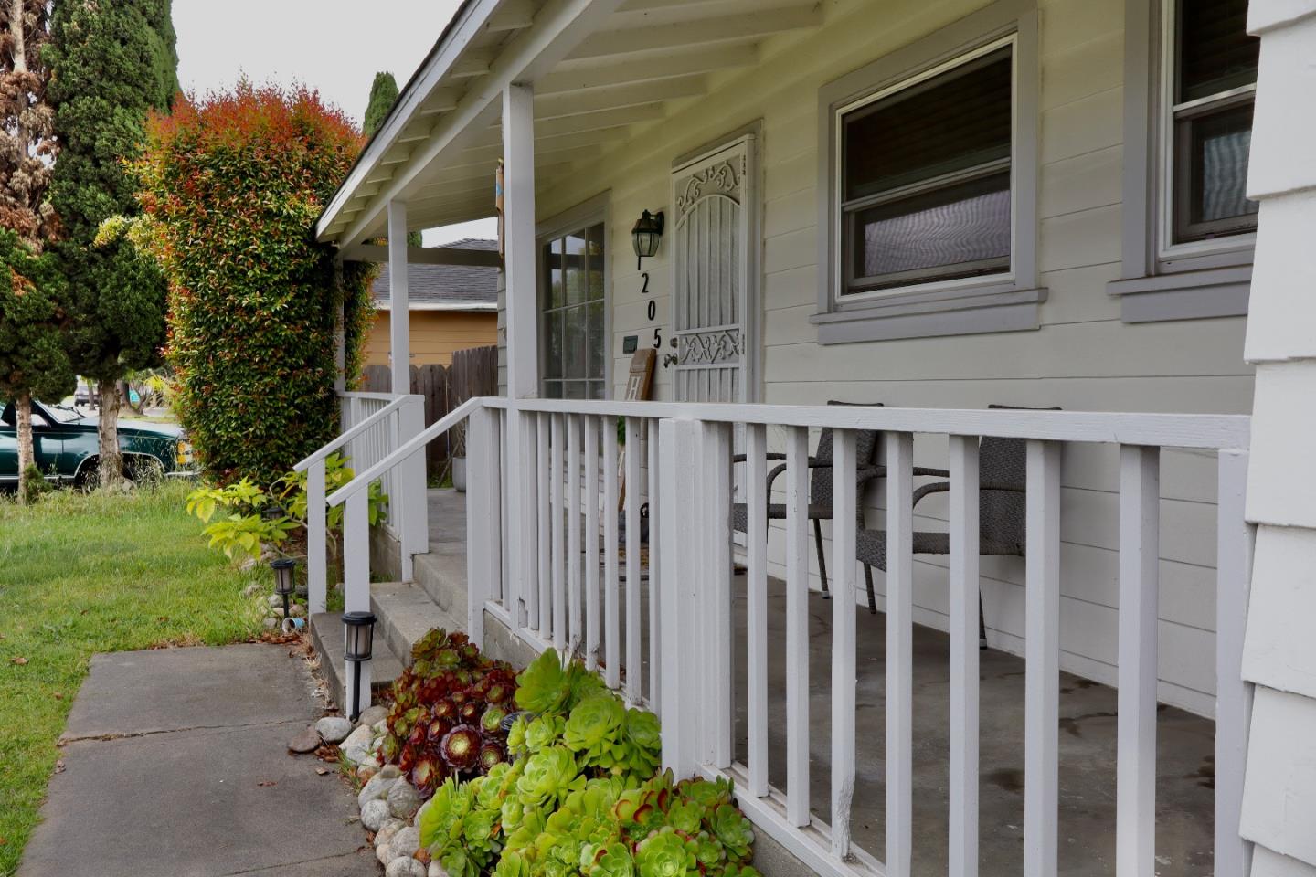 Front Image Thumbnail for ML82044680