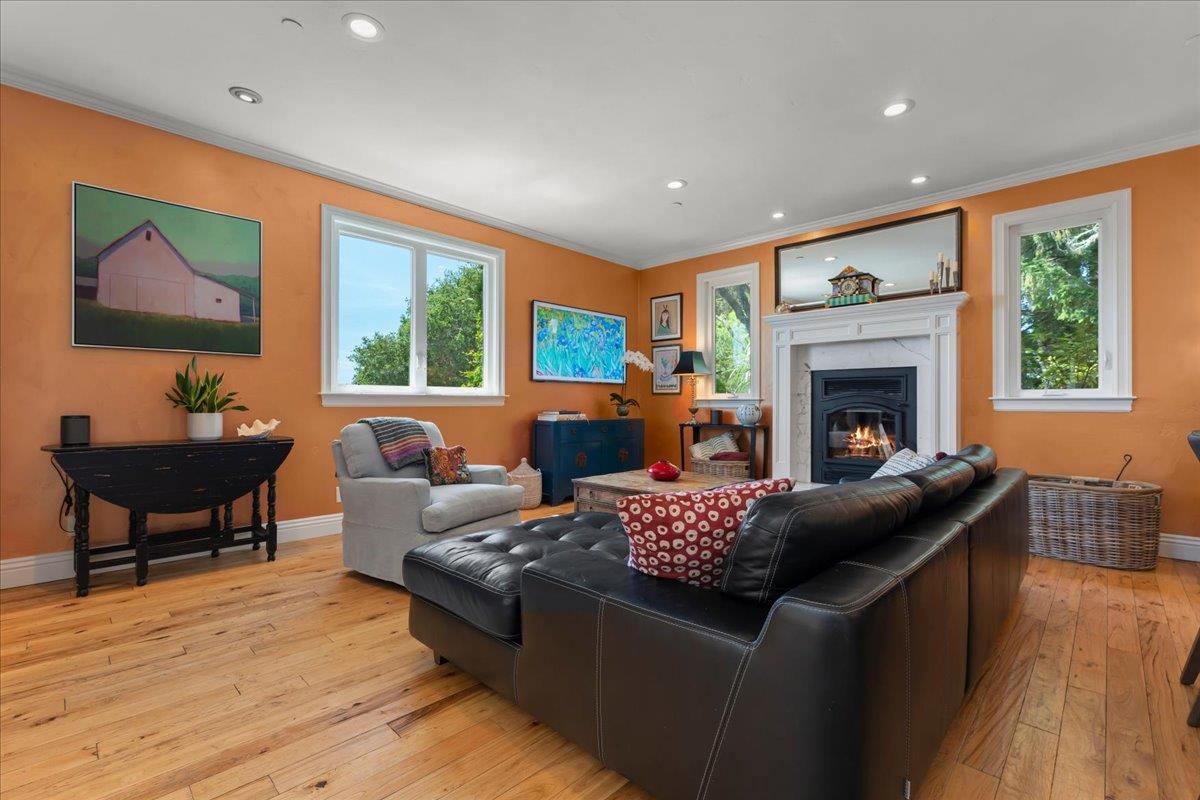 100 Mentel Avenue, Santa Cruz, CA, 95062