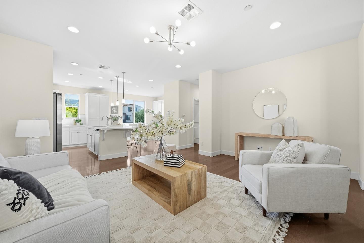 Photo #4: ML82044734 Listing: Photo #4