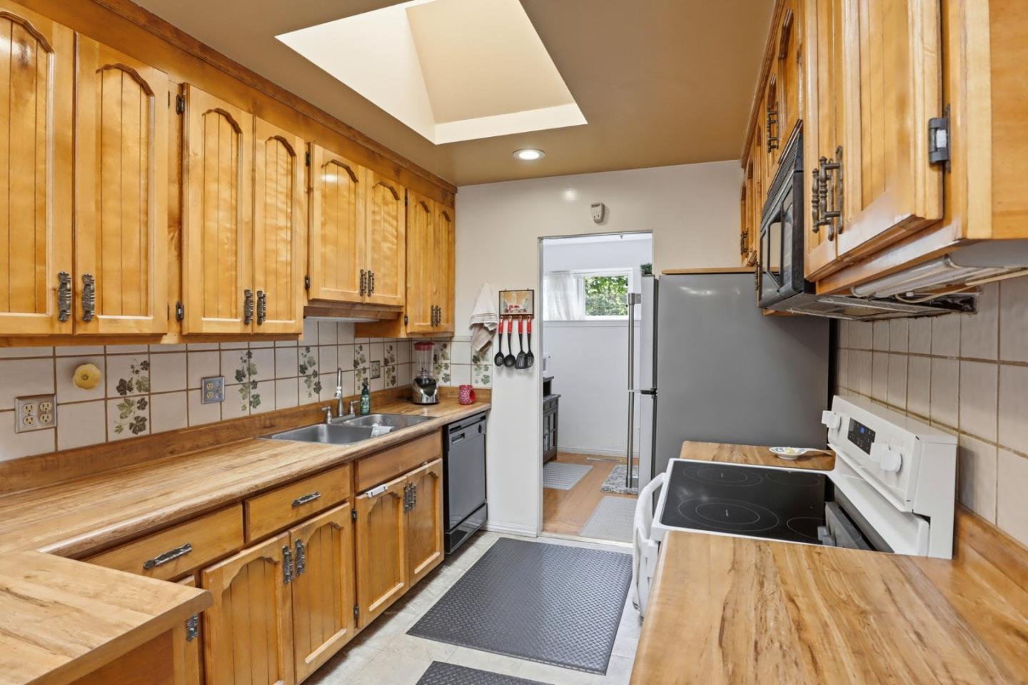 16122 Via Walter, San Lorenzo, CA, 94580