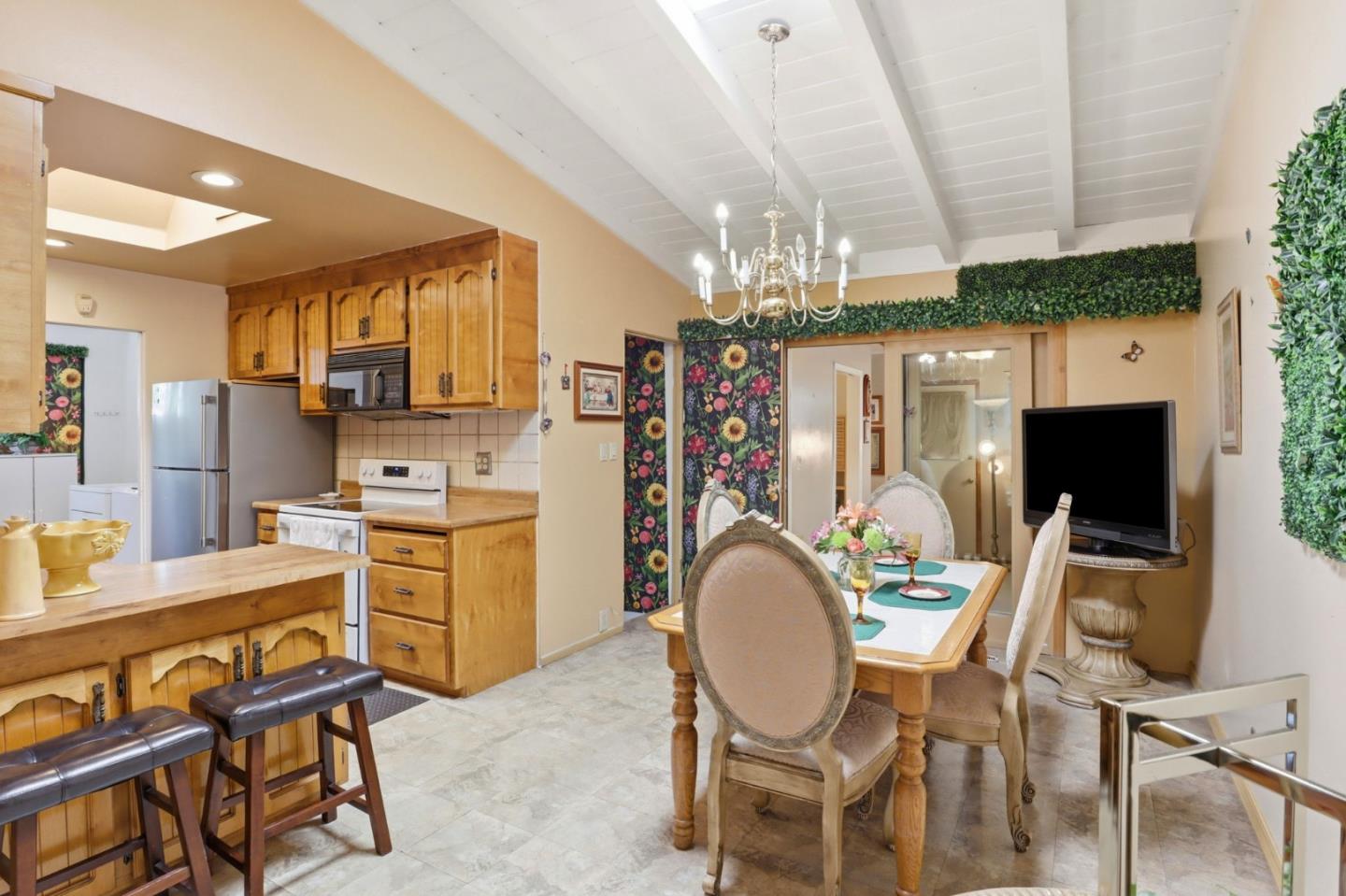 16122 Via Walter, San Lorenzo, CA, 94580