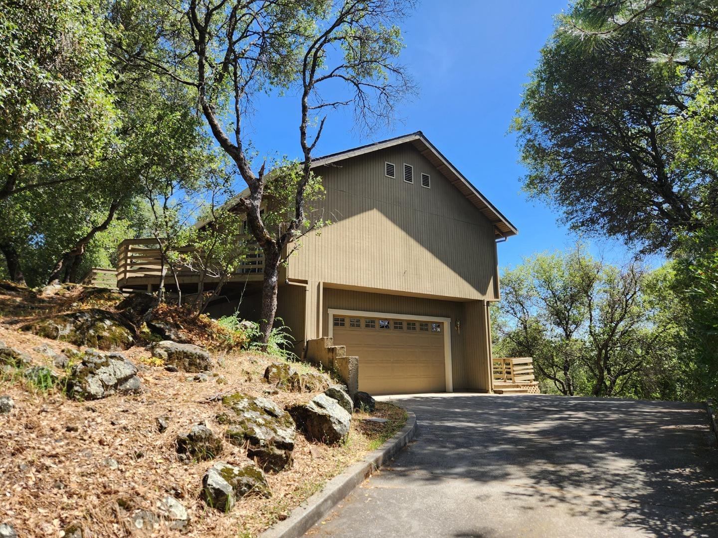 Front Image Thumbnail for ML82044759