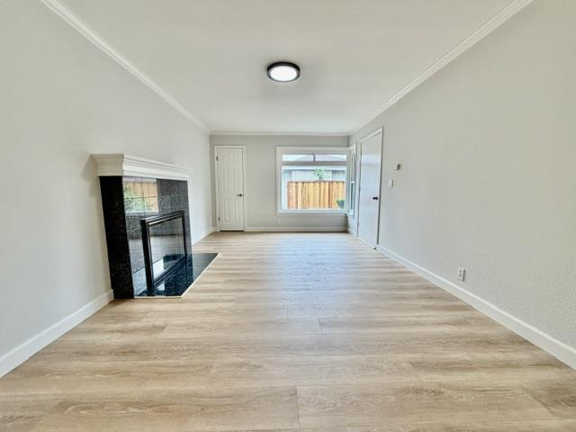 Front Image Thumbnail for ML82044769