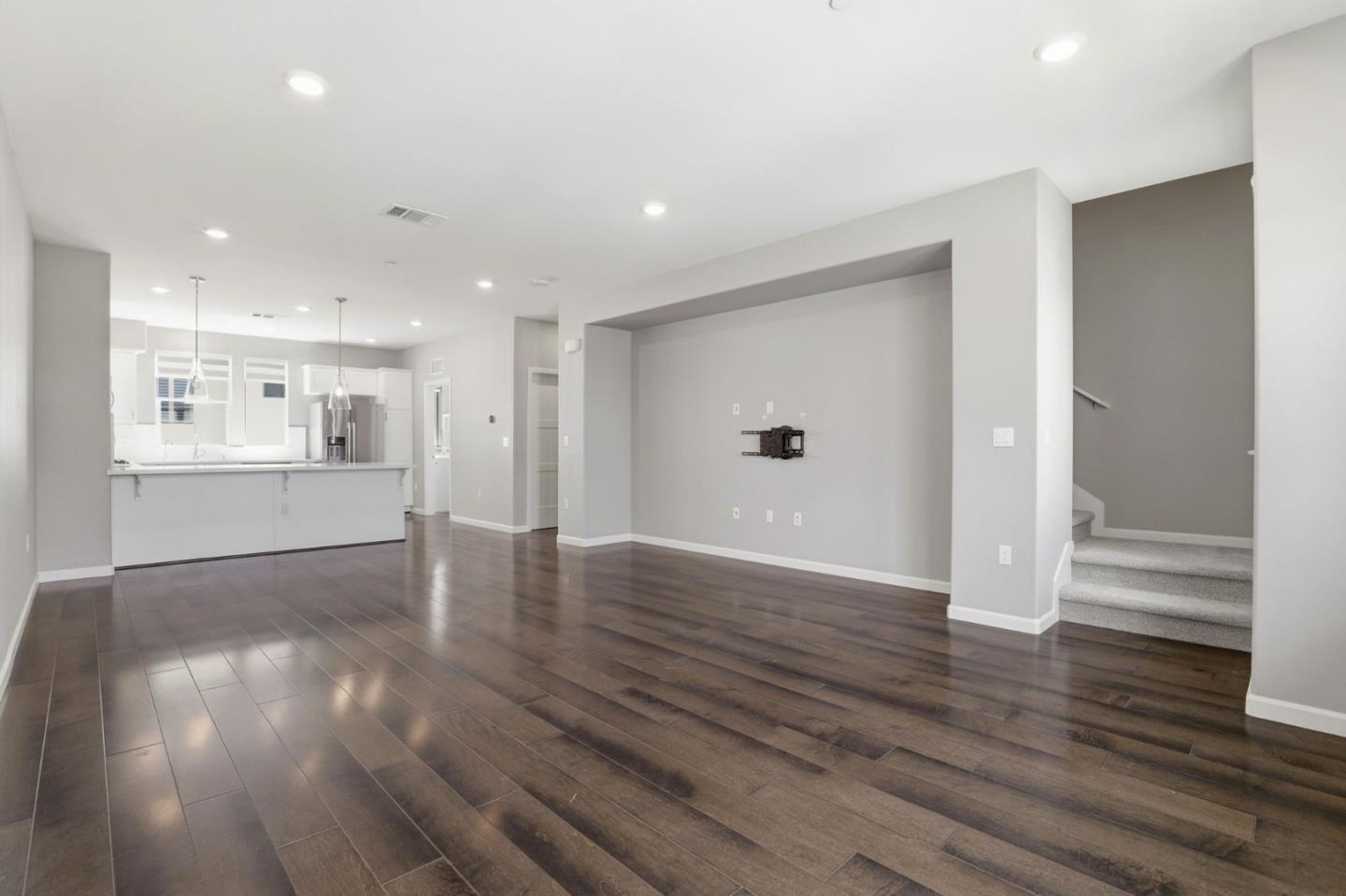 Photo #10: ML82044779 Listing: Photo #10