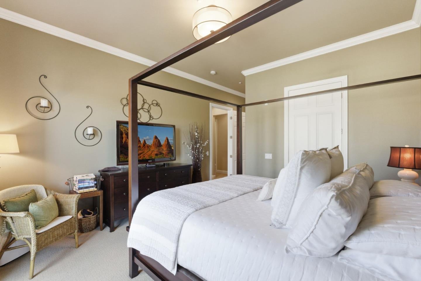 Photo #8: ML82044787 Listing: Photo #8