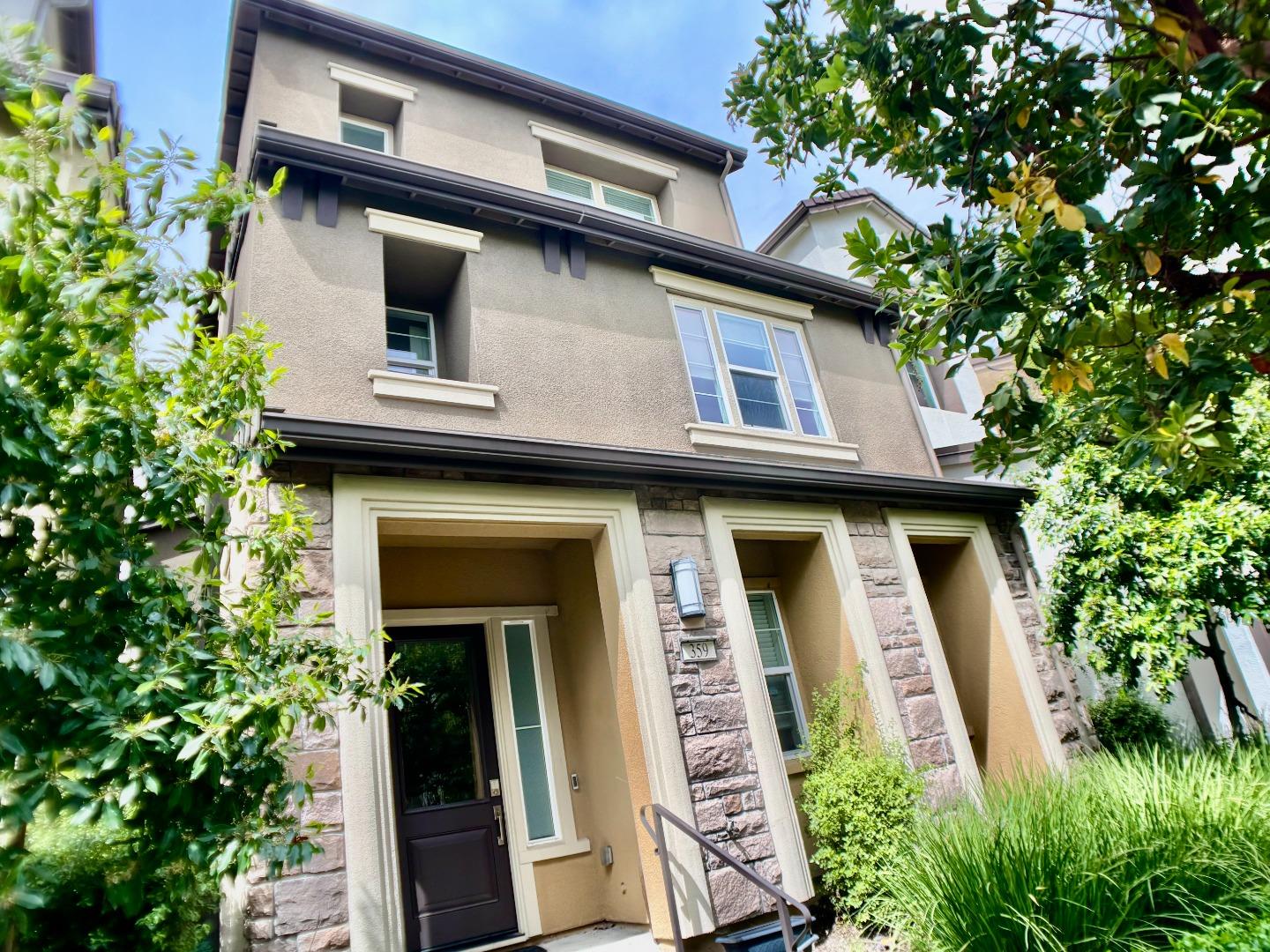 Front Image Thumbnail for ML82044796