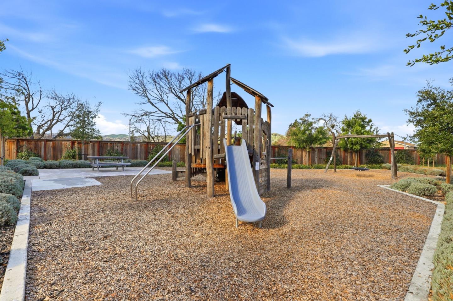 Photo #37: ML82044806 Listing: Photo #37