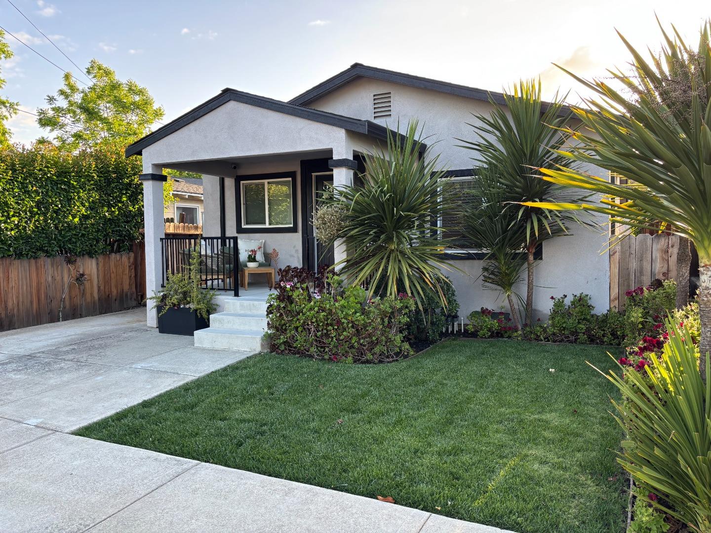 Front Image Thumbnail for ML82044813