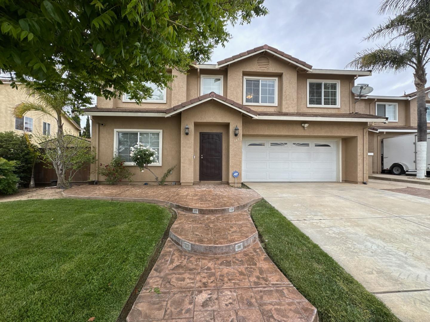 Front Image Thumbnail for ML82044818