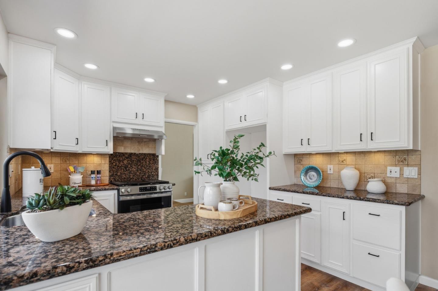 6165 Calle Del Conejo