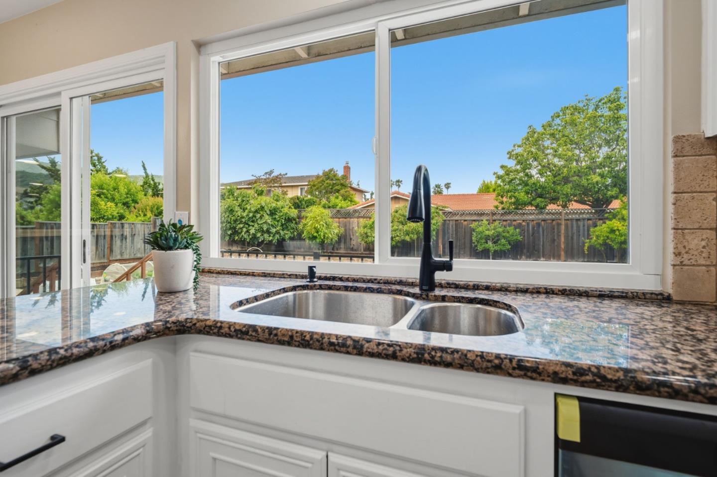 6165 Calle Del Conejo