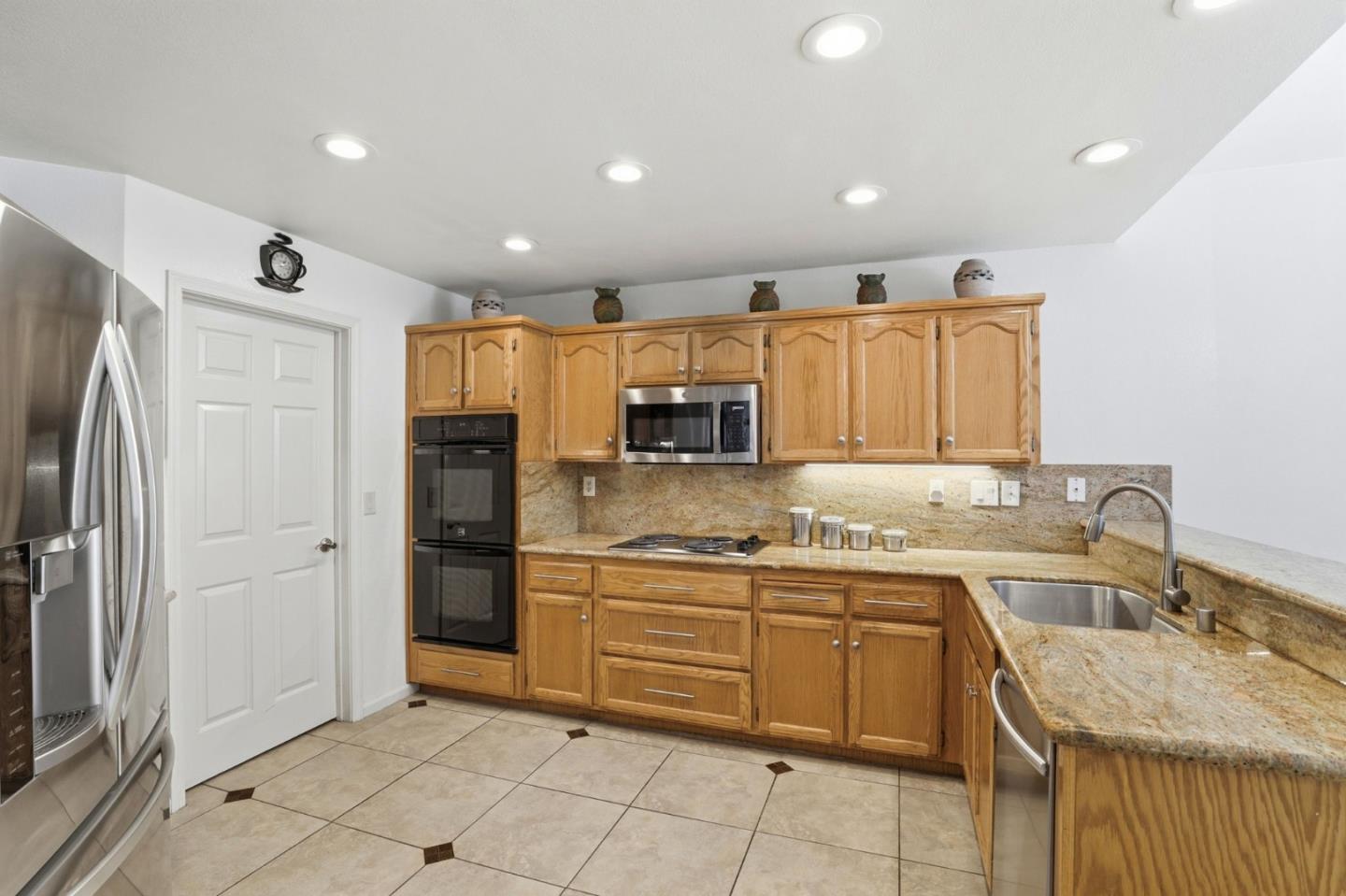 Photo #12: ML82044837 Listing: Photo #12