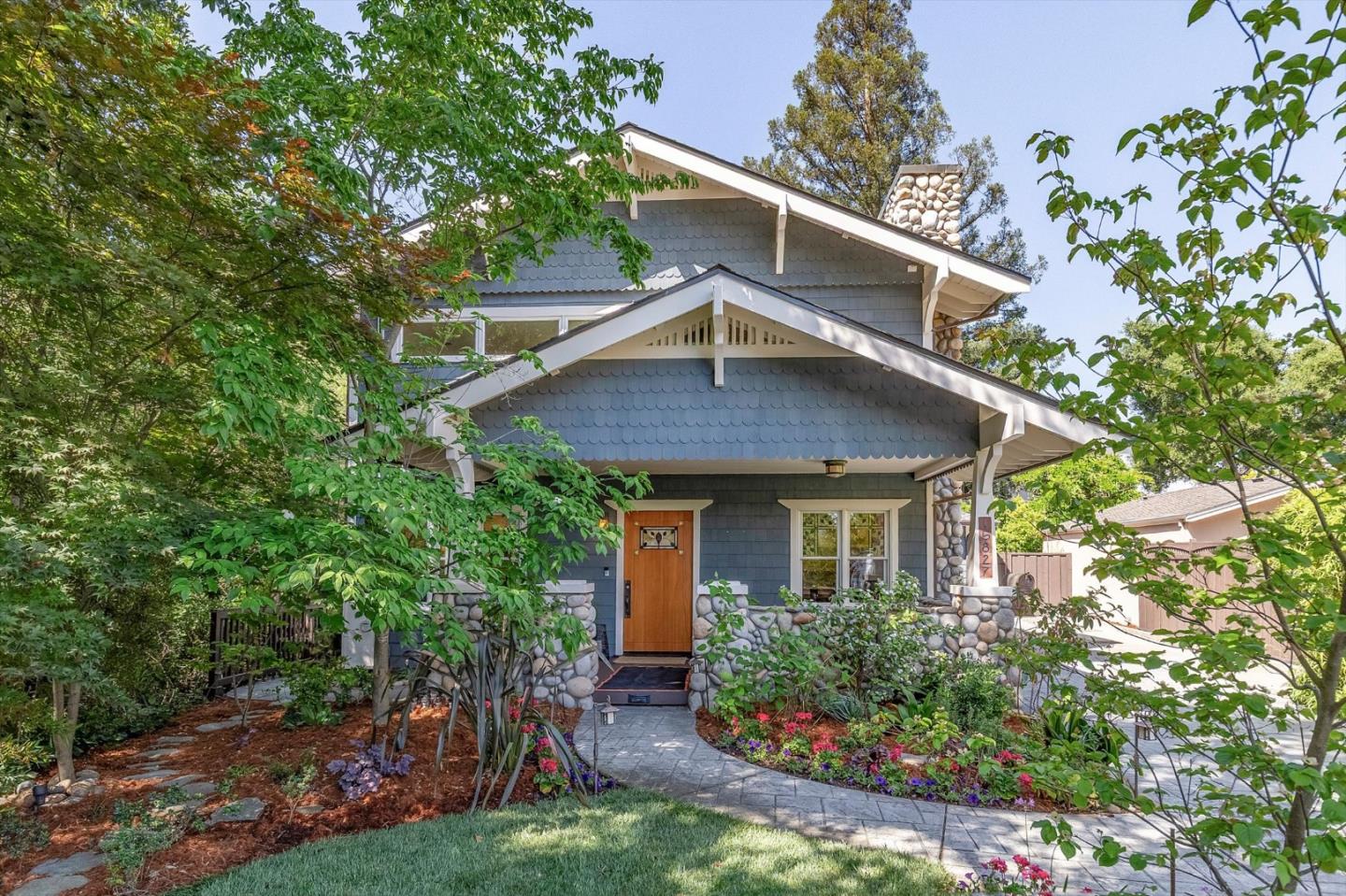 Front Image Thumbnail for ML82044838