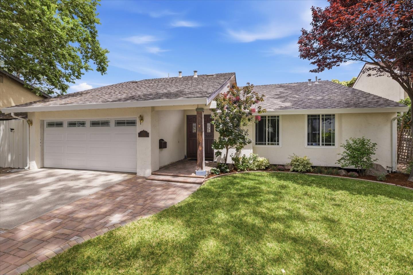 Front Image Thumbnail for ML82044851