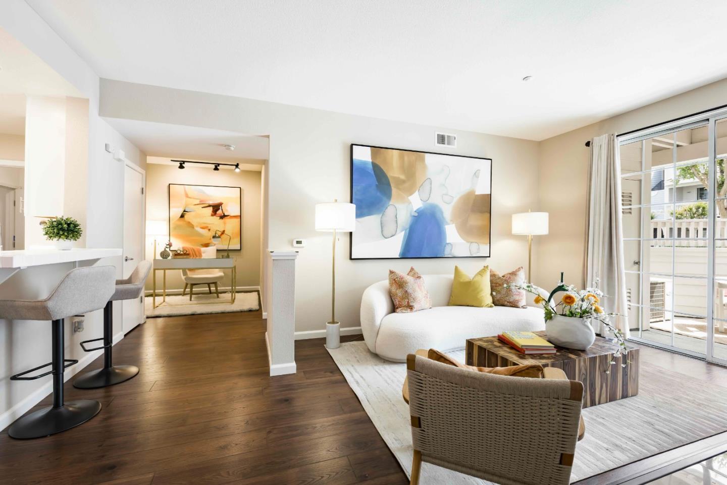 Front Image Thumbnail for ML82044852