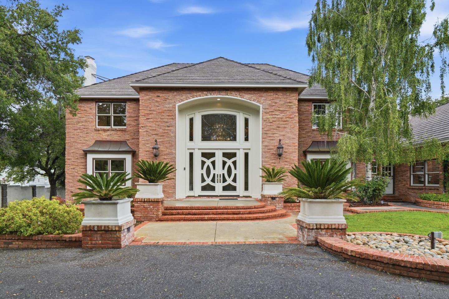 Front Image Thumbnail for ML82044854