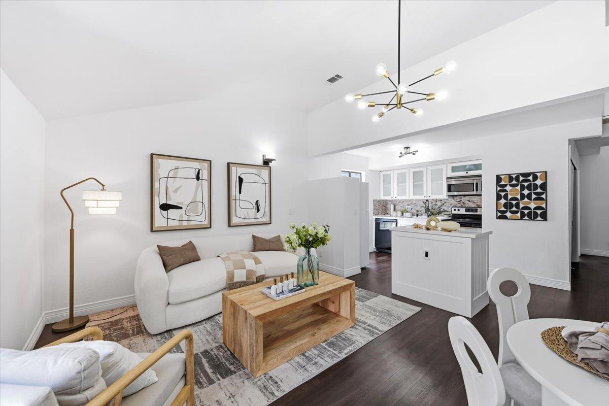 Front Image Thumbnail for ML82044872