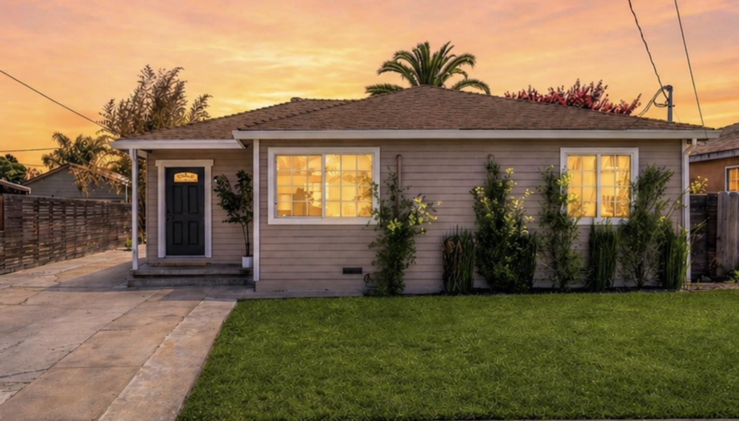 Front Image Thumbnail for ML82044879