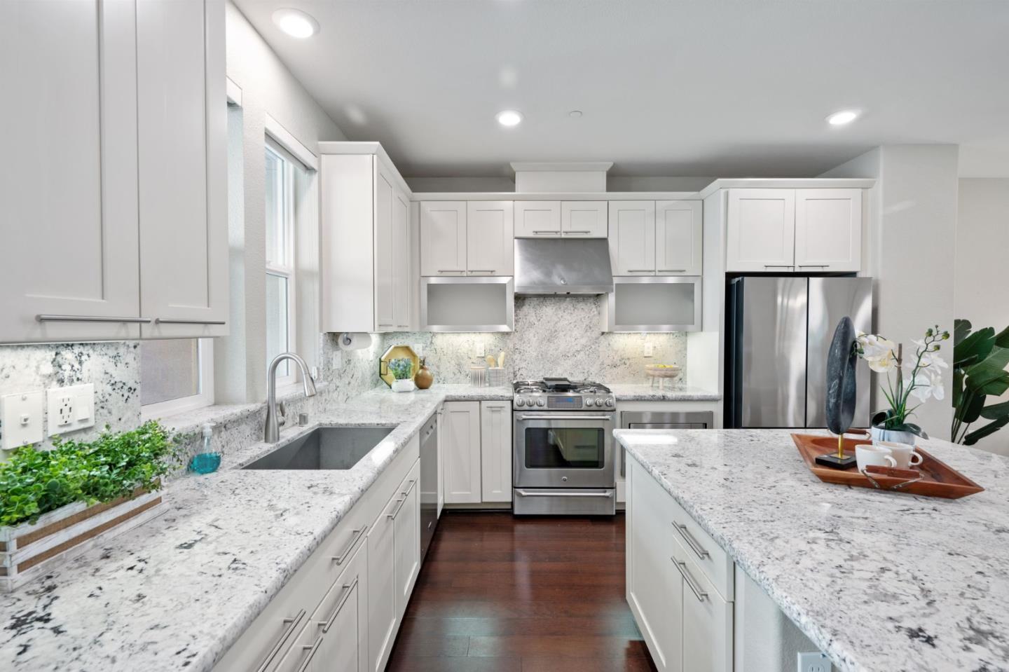 Photo #17: ML82044892 Listing: Photo #17