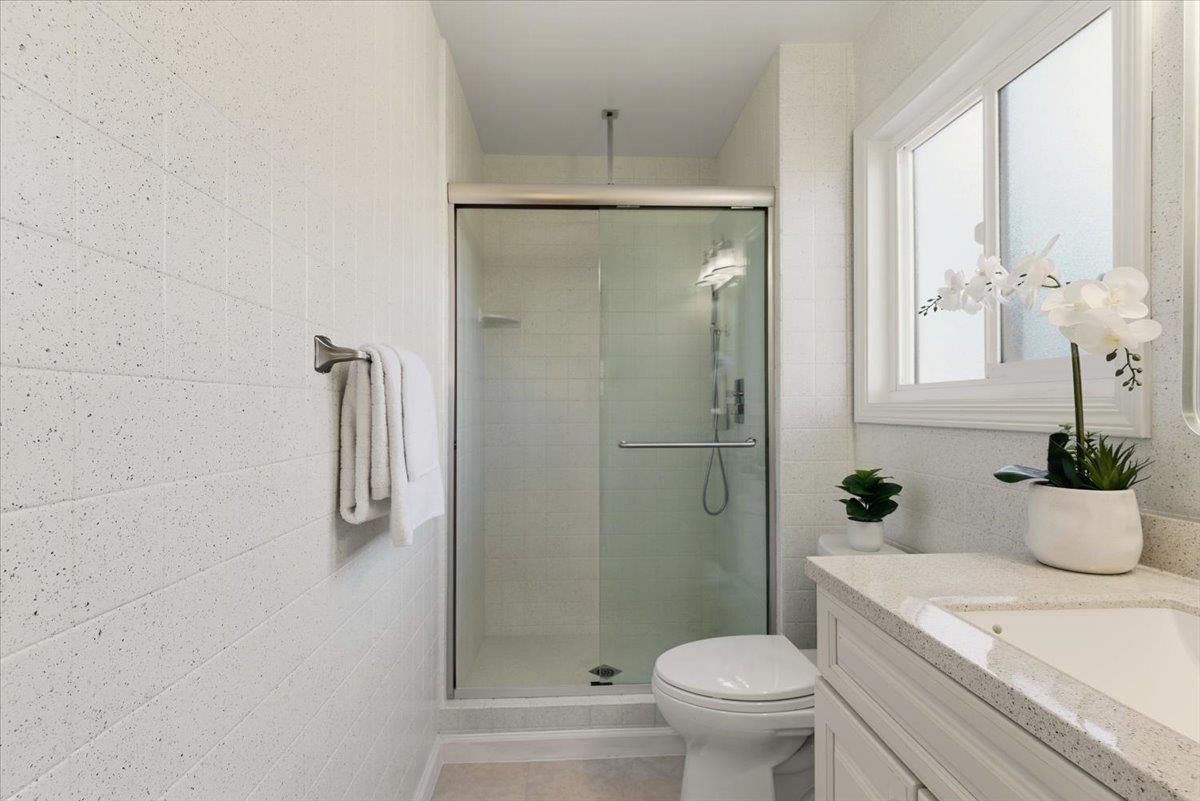 Photo #16: ML82044899 Listing: Photo #16