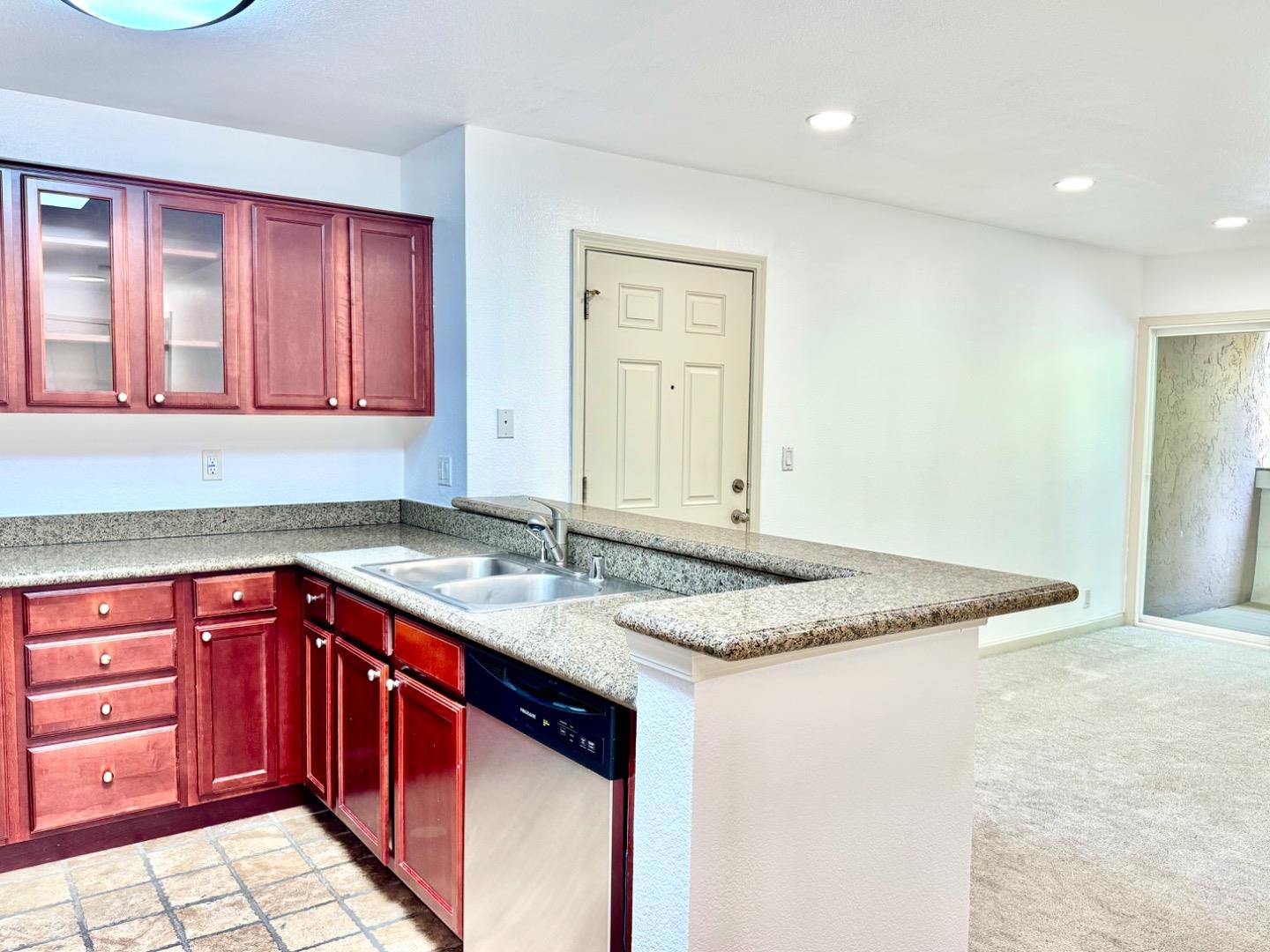 Photo #15: ML82044902 Listing: Photo #15