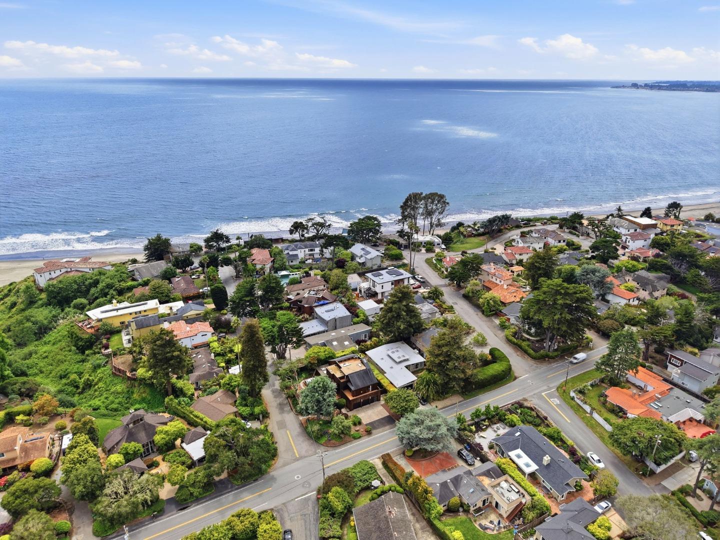328 Cliff Drive, Aptos, CA, 95003