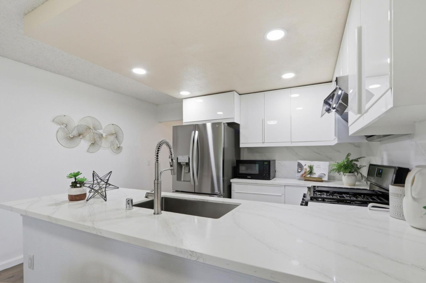 Photo #17: ML82044972 Listing: Photo #17