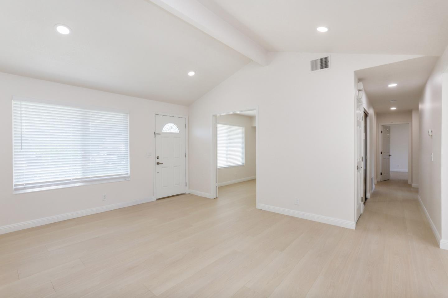 2015 Autumntree CT, SanJose, CA 95131, Photo 3
