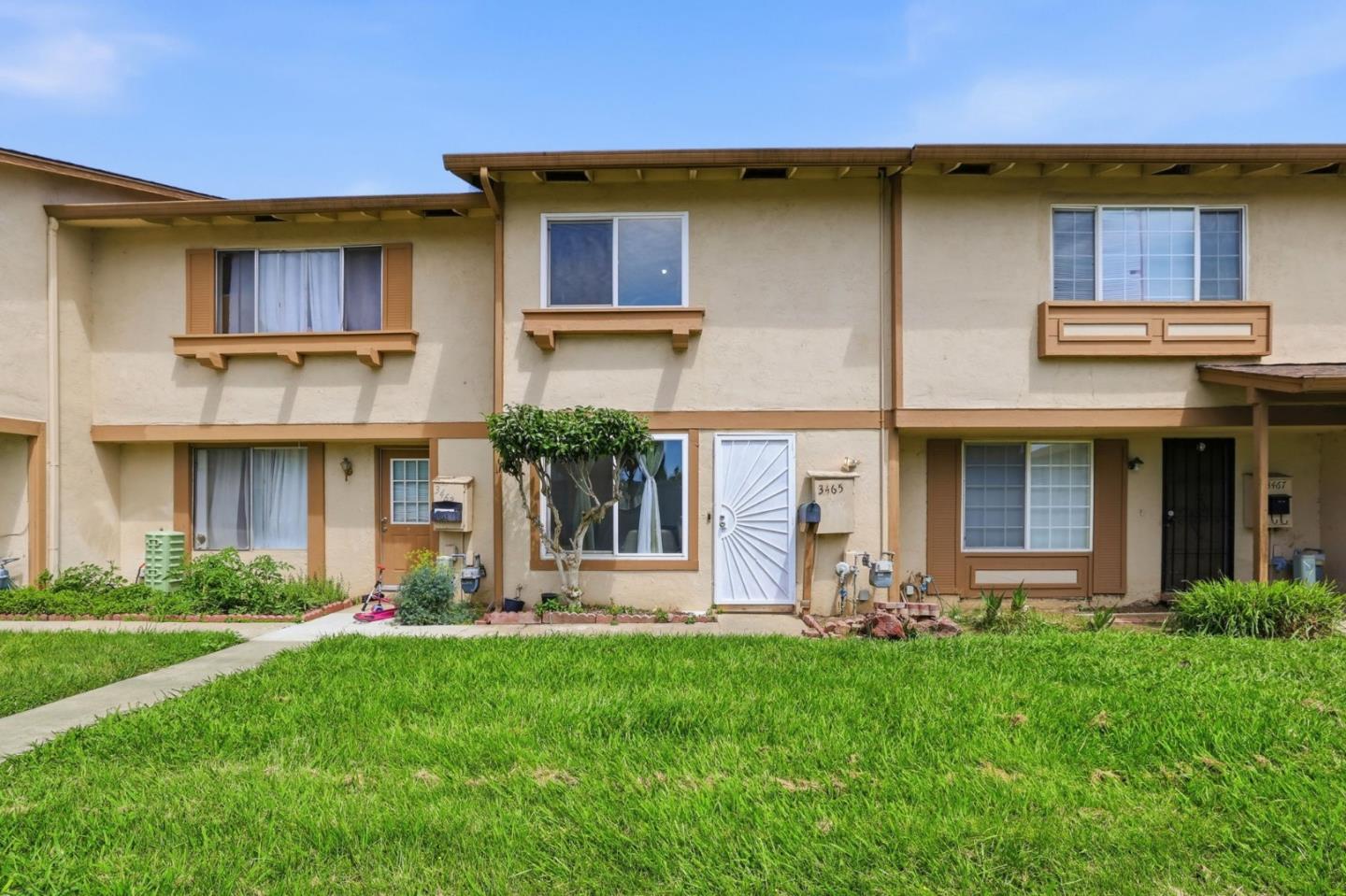 Front Image Thumbnail for ML82045006