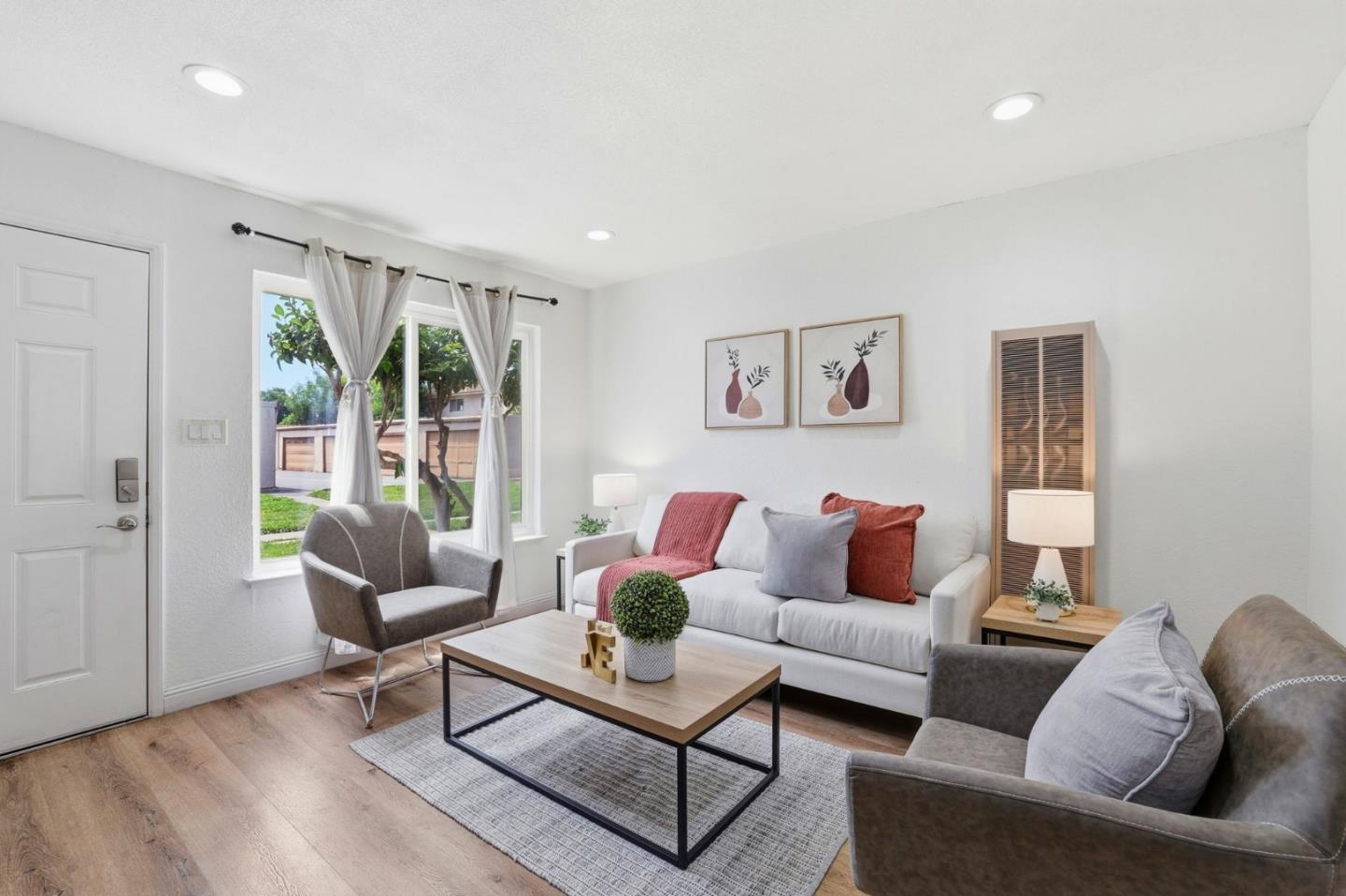 Photo #4: ML82045006 Listing: Photo #4