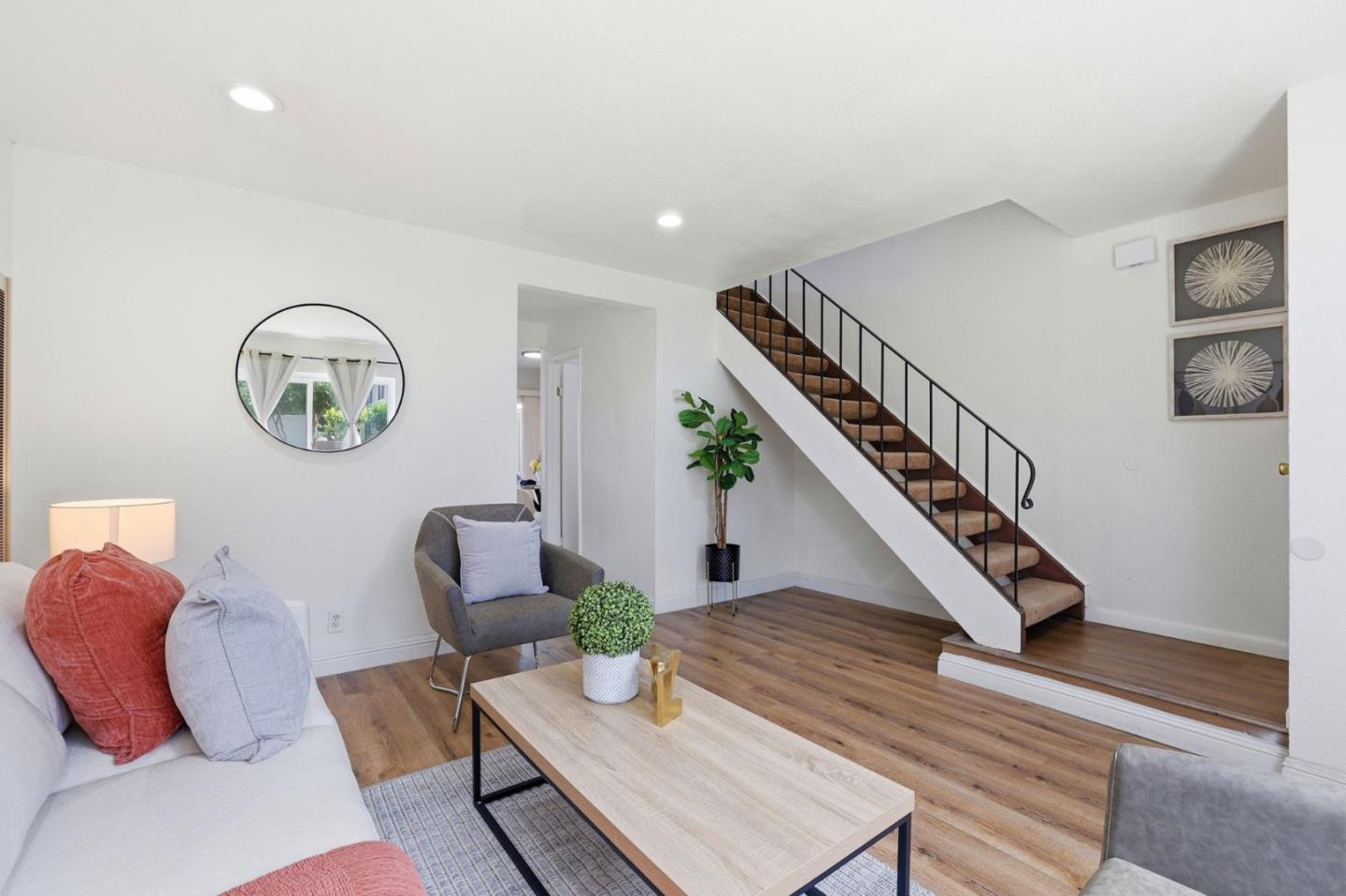 Photo #5: ML82045006 Listing: Photo #5