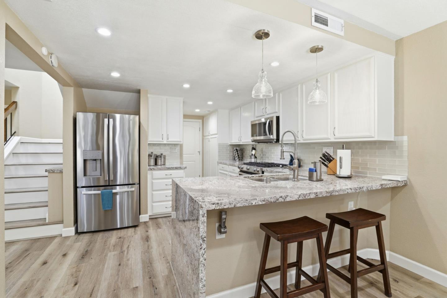 Photo #8: ML82045009 Listing: Photo #8